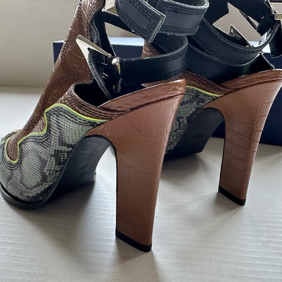 Donald J Pliner Giorgi Western Buckle Booties Snake Python Print Leather 10 NEW - Picture 8 of 11